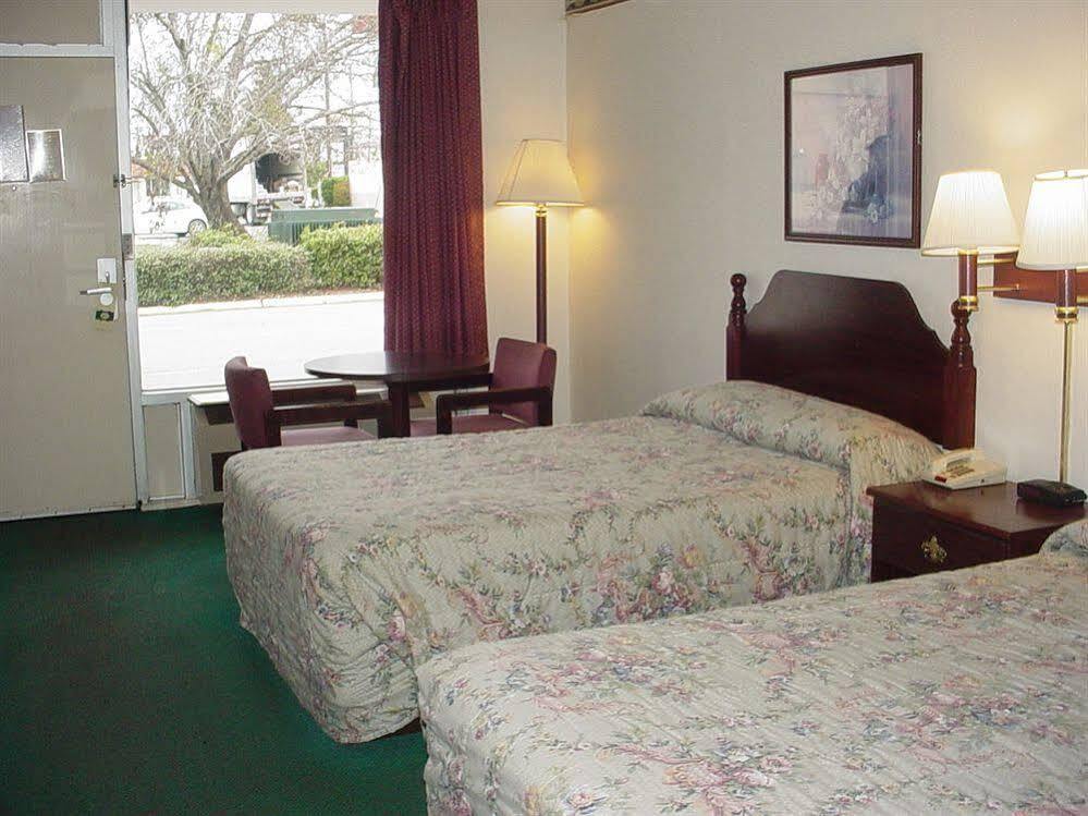 Hotel Walterboro Southwest Eksteriør billede